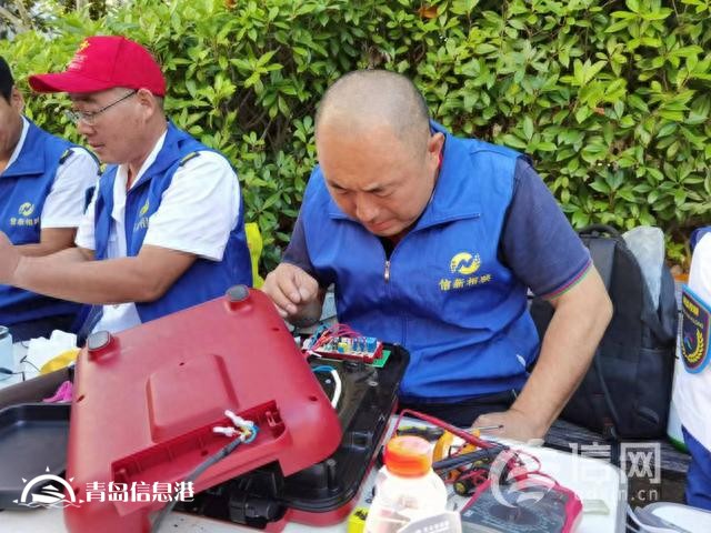 信新相映走進魯信長春社區(qū) 志愿者慢工出細活獲居民歡迎