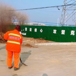 清理道路積土，營造干凈整潔的城鎮(zhèn)環(huán)境