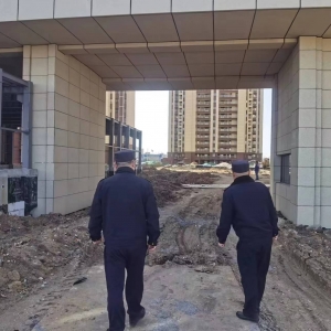 同和執(zhí)法中隊(duì)：“關(guān)注工地環(huán)保，建筑工地?fù)P塵治理”