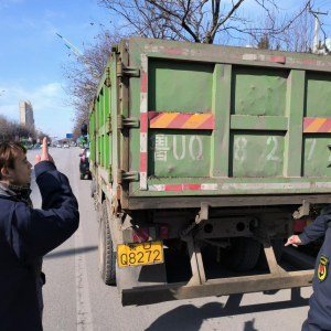 鳳臺執(zhí)法中隊(duì)落實(shí)“六個百分百”源頭降低揚(yáng)塵污染