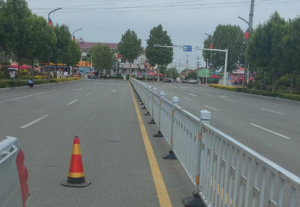 加裝道路護欄，守護出行平安