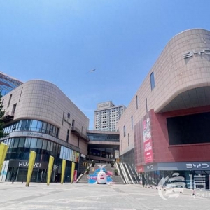 探訪擬出售的大拇指廣場：半數(shù)商鋪空置客流少 但招商仍在進(jìn)行