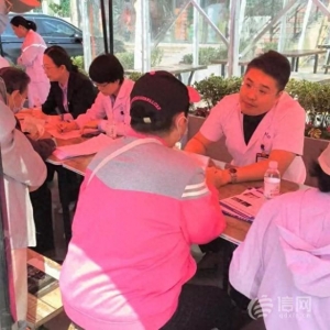 進(jìn)社區(qū)、進(jìn)學(xué)校、進(jìn)企業(yè) 海慈專家團(tuán)隊義診來到家門口