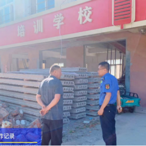 執(zhí)法巡查不松懈，嚴(yán)格管控建筑垃圾