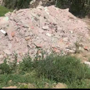 隨意傾倒建筑垃圾，罰款2000元！