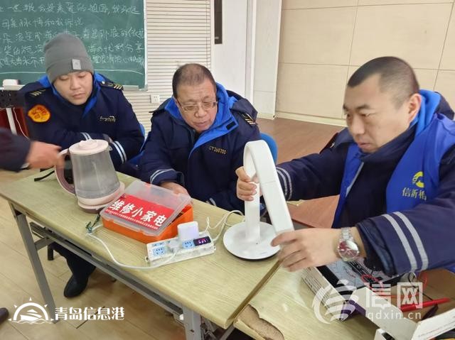 信新相映走進海口路社區(qū) 磨刀工具再升級便民效率大提升