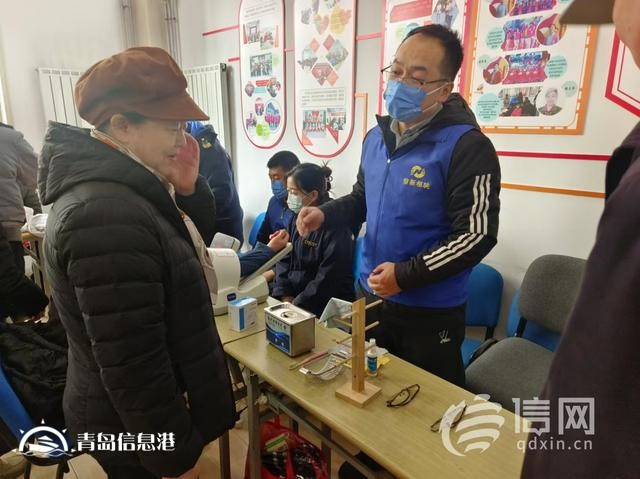 信新相映走進?？诼飞鐓^(qū) 磨刀工具再升級便民效率大提升