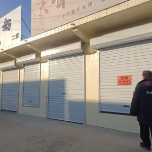 清理亂貼亂涂小廣告，營造潔凈有序城鎮(zhèn)環(huán)境