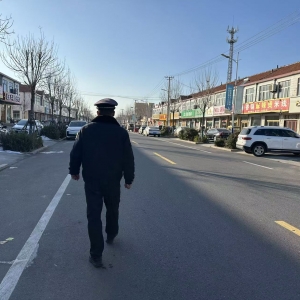 店子執(zhí)法中隊(duì)--開展私搭亂建整治活動
