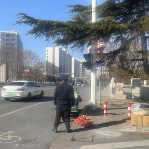 平度市東閣街道執(zhí)法中隊(duì)“信用+”整治市容，點(diǎn)亮城市之美