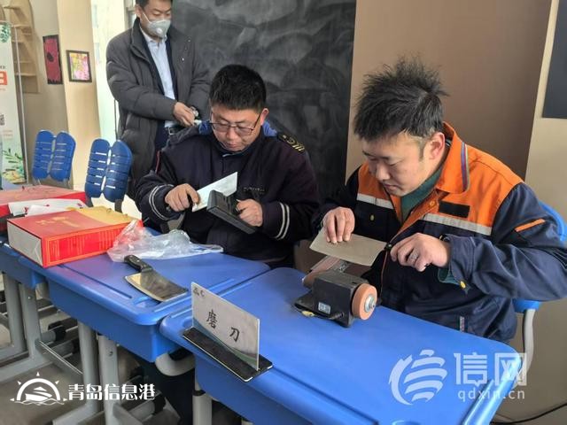 ?臺(tái)柳路社區(qū)開展“紅柳情”便民小專場活動(dòng) 磨刀服務(wù)又添“新”力