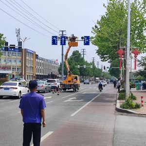 平度市東閣街道執(zhí)法中隊重拳打擊“任性”占用市政道路行為 ...