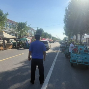 店子中隊(duì)--持續(xù)開(kāi)展鎮(zhèn)容鎮(zhèn)貌專項(xiàng)整治行動(dòng)