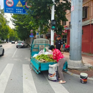 同和中隊：“信用+執(zhí)法”堅守崗位護市容，執(zhí)法巡查顯擔當